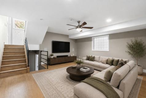 1657 West Erie Street Chicago IL 60622
