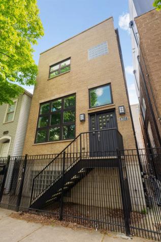 1657 West Erie Street Chicago IL 60622
