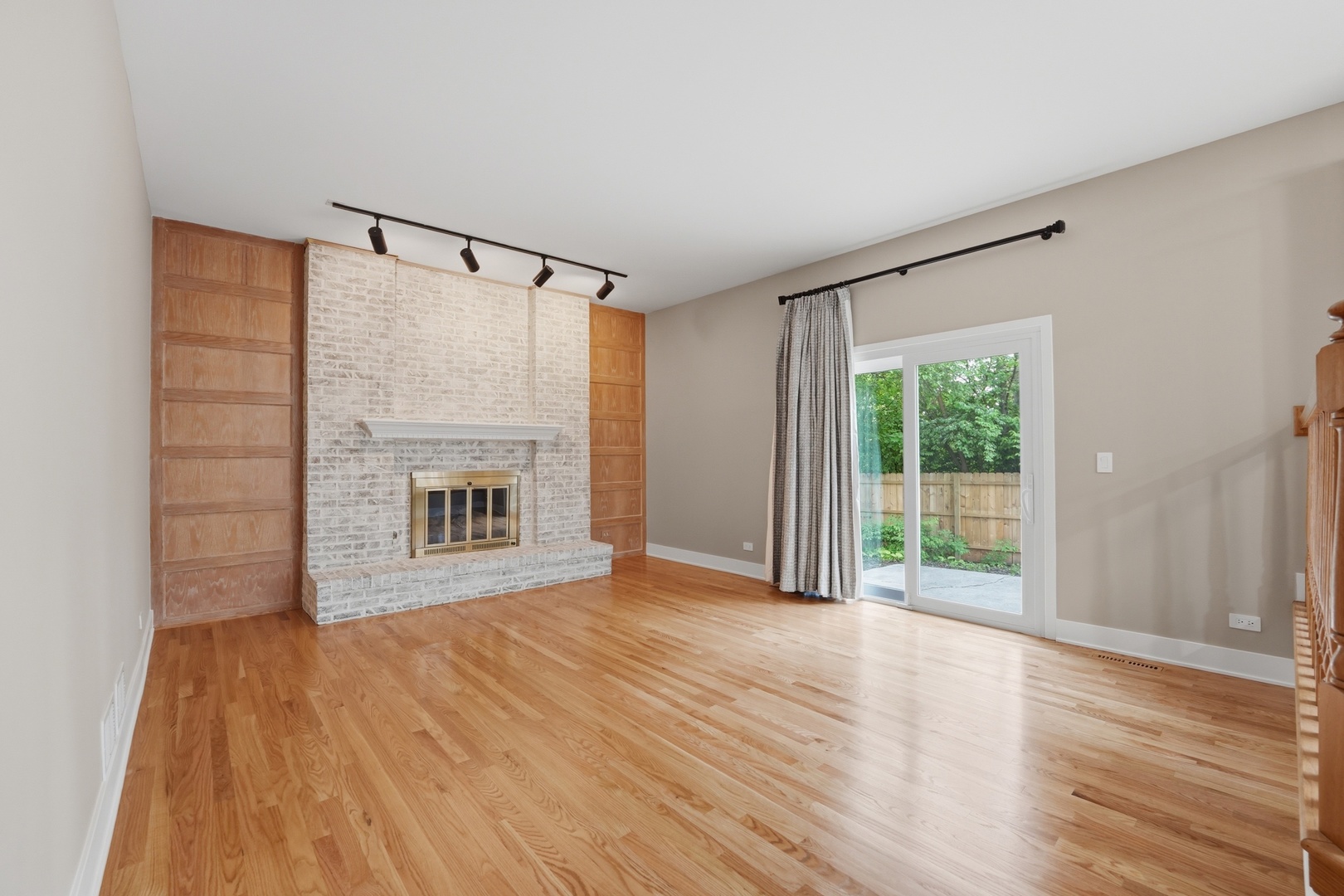 4452 Burgundy Place Lisle IL 60532