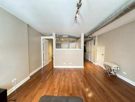 674 North Orleans Street Chicago IL 60654