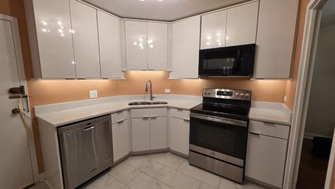 6033 North Sheridan Road Chicago IL 60660