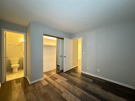 4543 North Dover Street Chicago IL 60640
