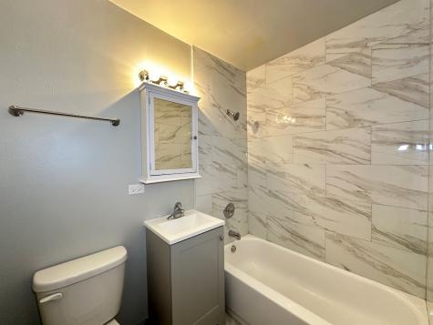 4543 North Dover Street Chicago IL 60640