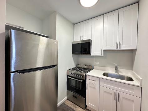 4543 North Dover Street Chicago IL 60640