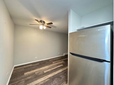 4543 North Dover Street Chicago IL 60640