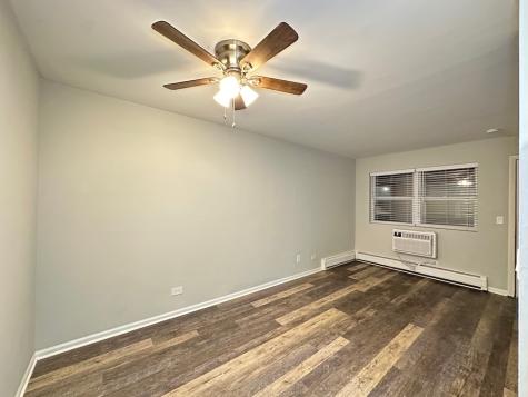 4543 North Dover Street Chicago IL 60640