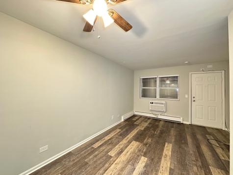 4543 North Dover Street Chicago IL 60640