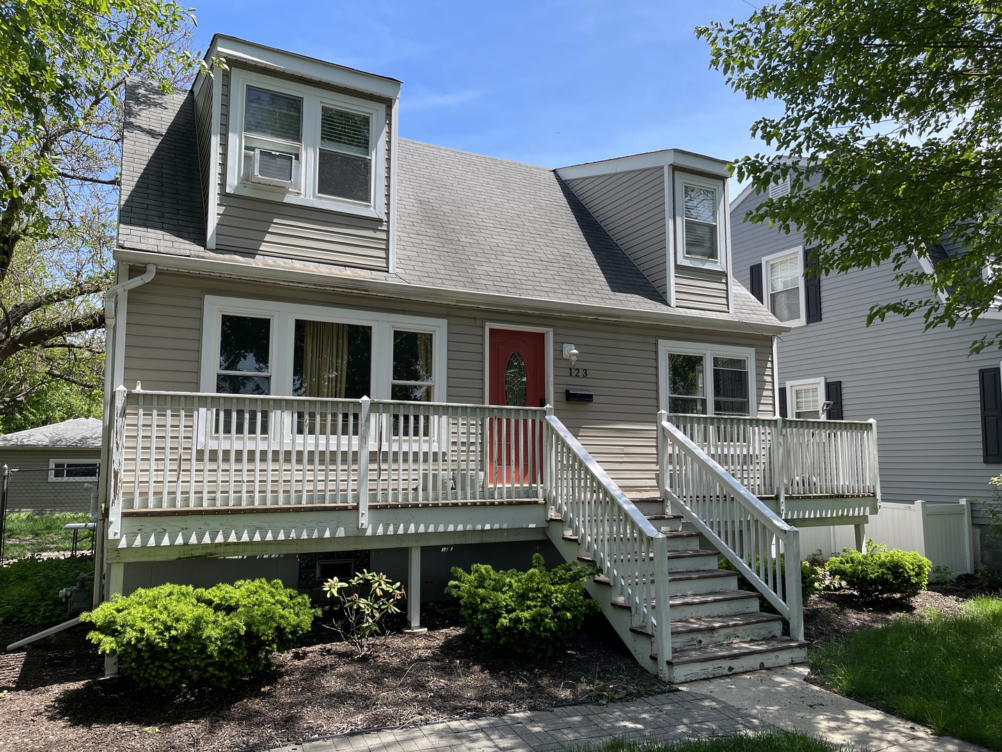 123 Washington Avenue La Grange IL 60525