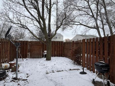 128 South Hale Avenue Bartlett IL 60103
