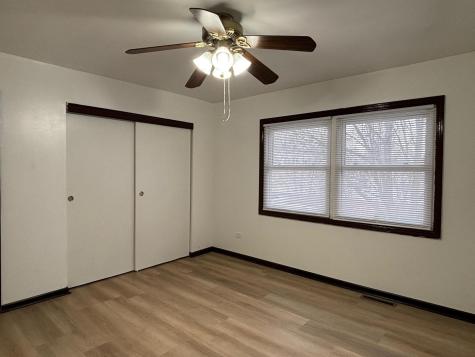 128 South Hale Avenue Bartlett IL 60103