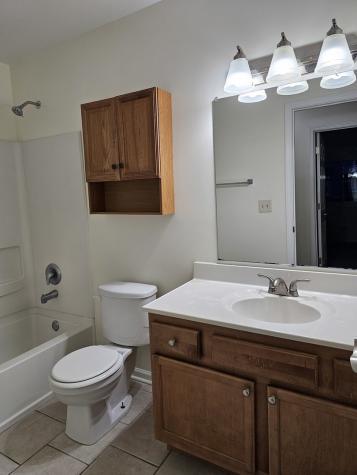833 Village Quarter Road West Dundee IL 60118