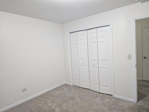833 Village Quarter Road West Dundee IL 60118