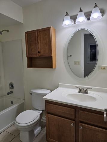 833 Village Quarter Road West Dundee IL 60118