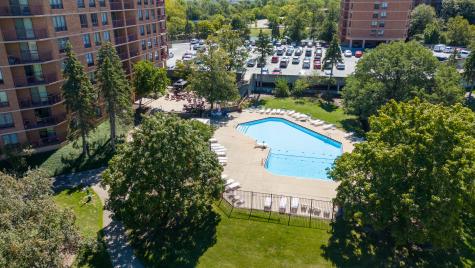 5950 Oakwood Drive Lisle IL 60532