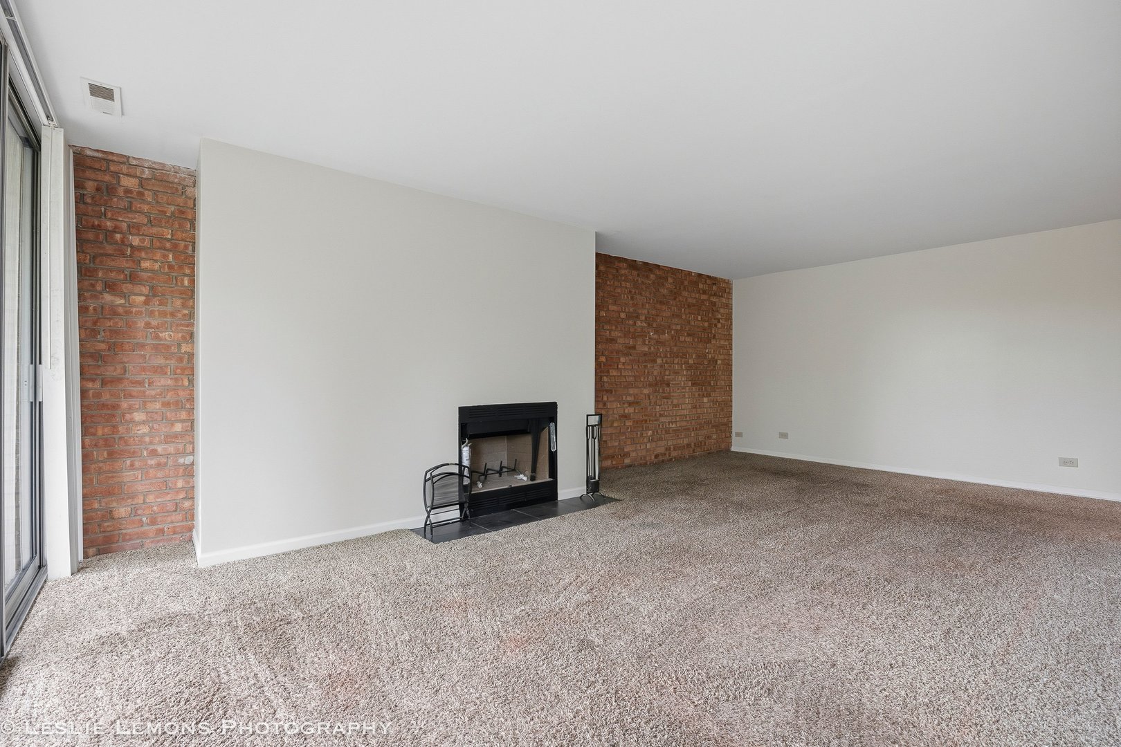 5950 Oakwood Drive Lisle IL 60532