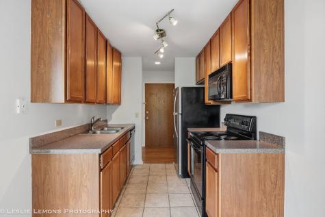 5950 Oakwood Drive Lisle IL 60532
