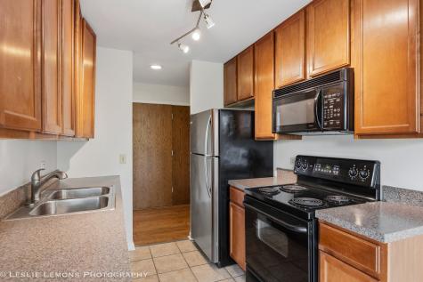 5950 Oakwood Drive Lisle IL 60532