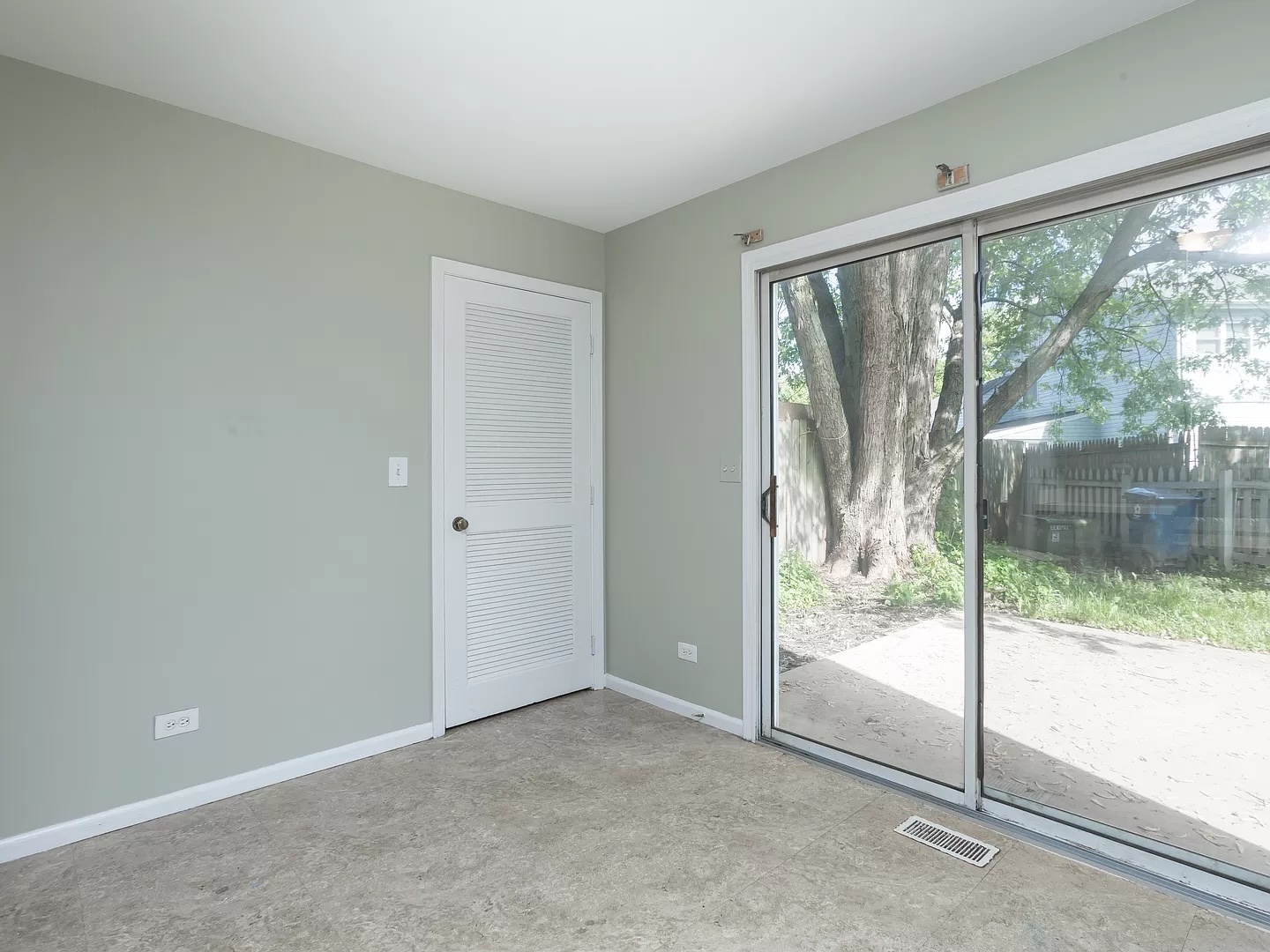 1227 Andover Circle Aurora IL 60504
