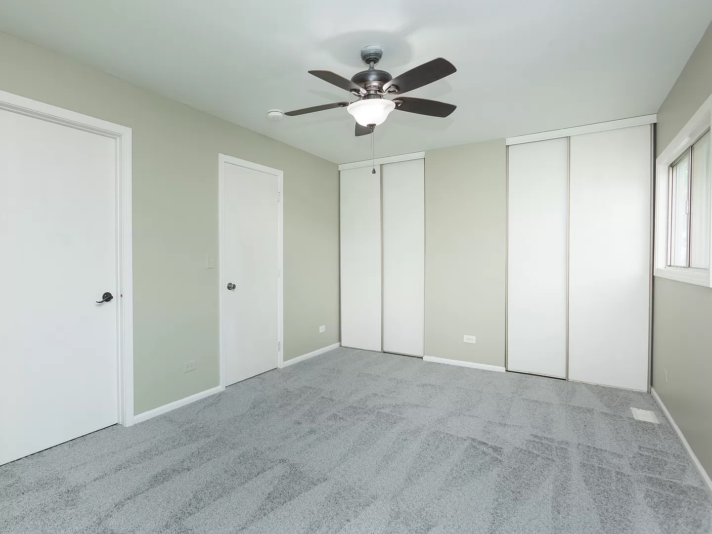1227 Andover Circle Aurora IL 60504