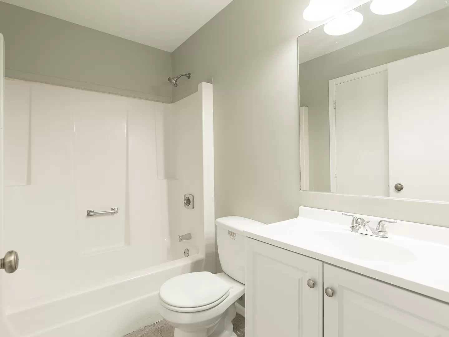 1227 Andover Circle Aurora IL 60504