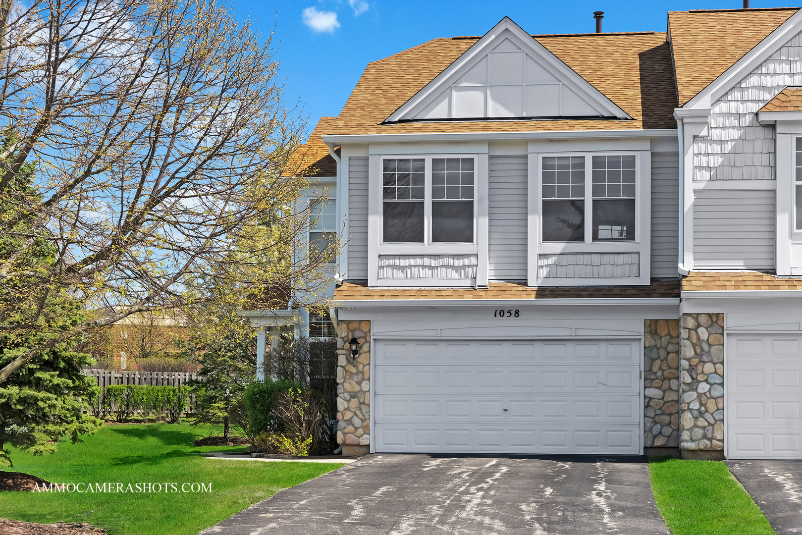 1058 Delta Drive Elgin IL 60123