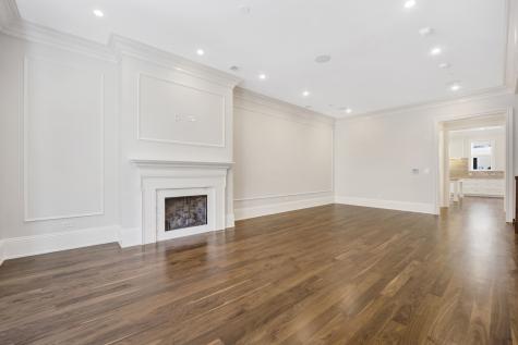 105 West Chestnut Street Chicago IL 60610
