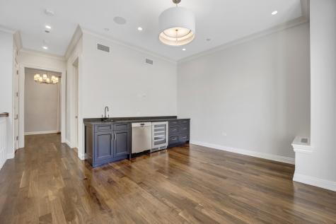 105 West Chestnut Street Chicago IL 60610