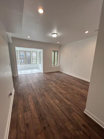 6016 South Saint Lawrence Avenue Chicago IL 60637