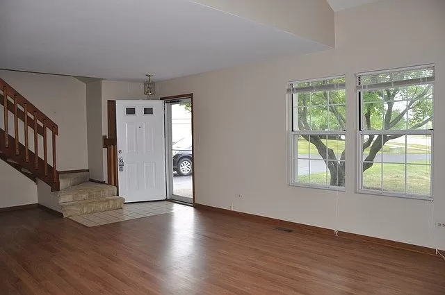 101 South Oakhurst Drive Aurora IL 60504