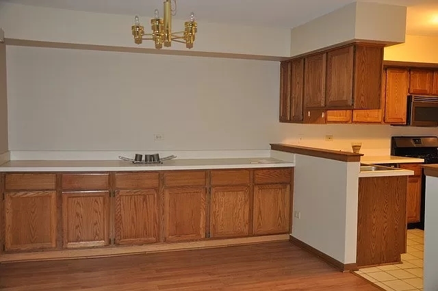 101 South Oakhurst Drive Aurora IL 60504