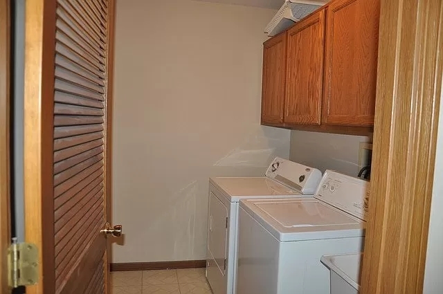 101 South Oakhurst Drive Aurora IL 60504