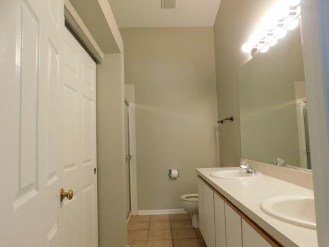 1060 Stillwater Road Elgin IL 60120