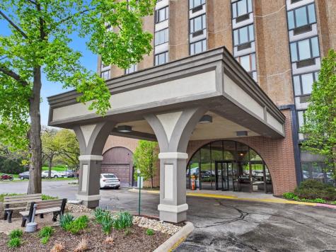 1 Renaissance Place Palatine IL 60067