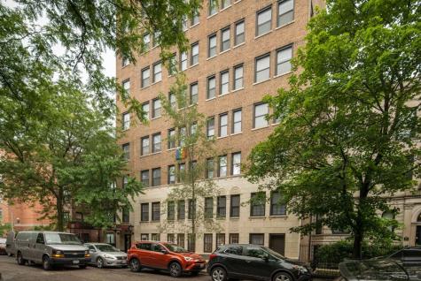 817 West Lakeside Place Chicago IL 60640
