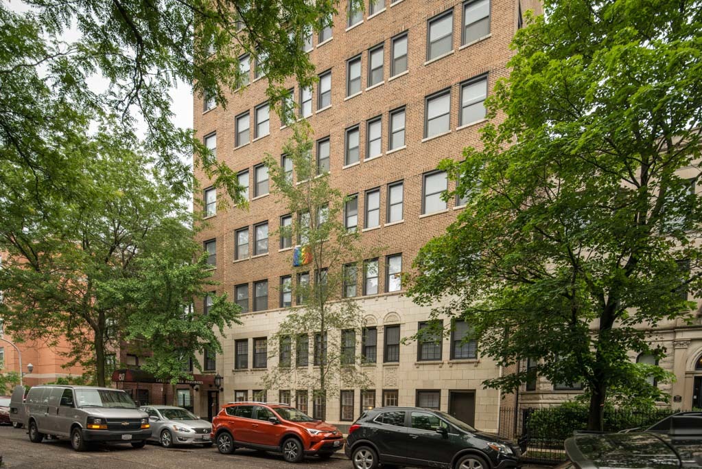 817 West Lakeside Place Chicago IL 60640