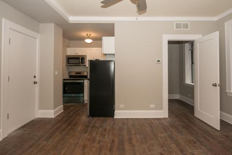 817 West Lakeside Place Chicago IL 60640