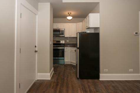 817 West Lakeside Place Chicago IL 60640