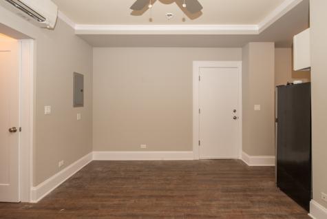 817 West Lakeside Place Chicago IL 60640