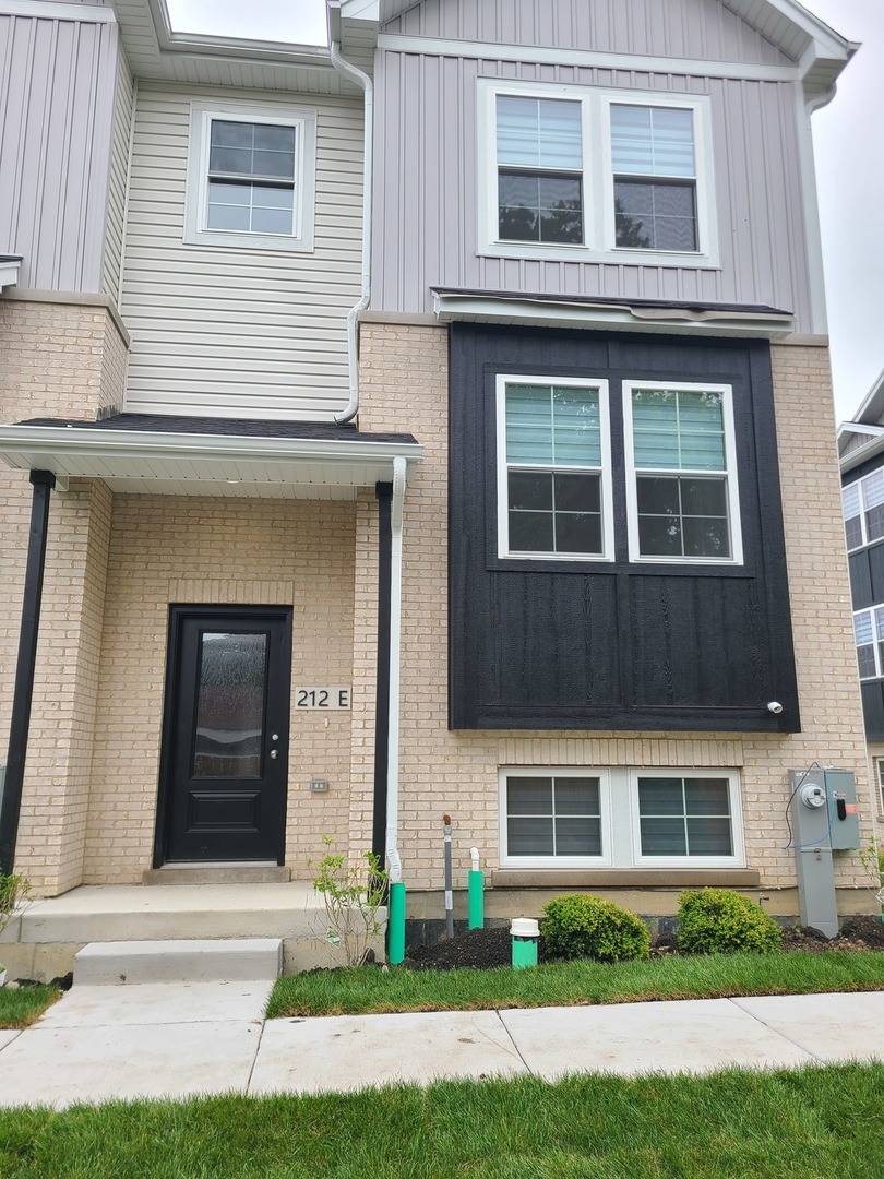 212 Walnut Street N Bensenville IL 60106