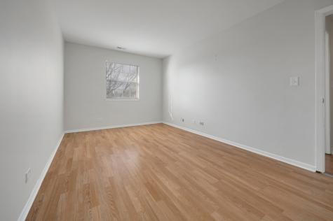 93 North Victoria Lane Streamwood IL 60107