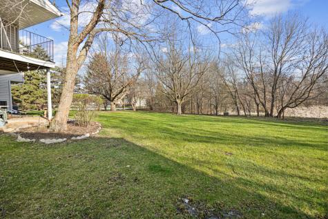 93 North Victoria Lane Streamwood IL 60107