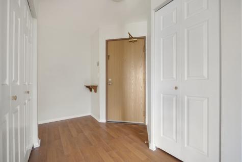 93 North Victoria Lane Streamwood IL 60107