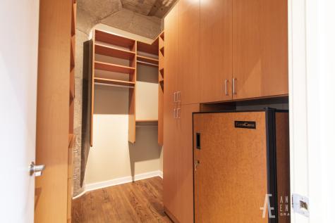 1069 West 14th Place Chicago IL 60608