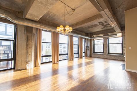 1069 West 14th Place Chicago IL 60608