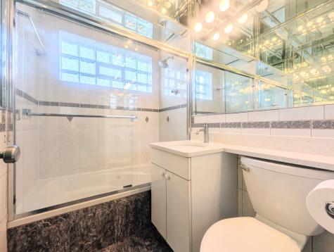 5535 North Central Avenue Chicago IL 60630