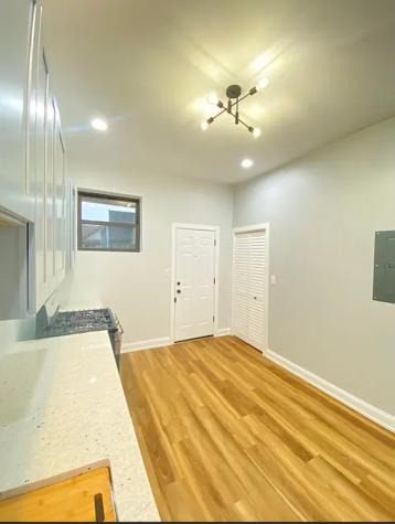 1305 East 69th Street Chicago IL 60637