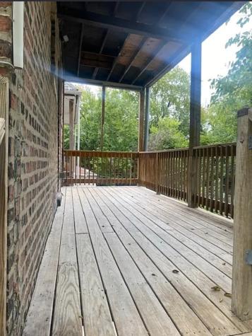 1305 East 69th Street Chicago IL 60637