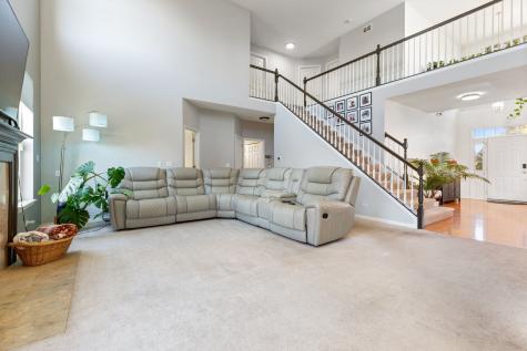 9 Lake Plumleigh Court Algonquin IL 60102
