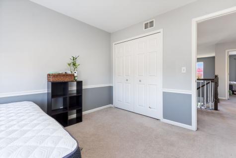 9 Lake Plumleigh Court Algonquin IL 60102