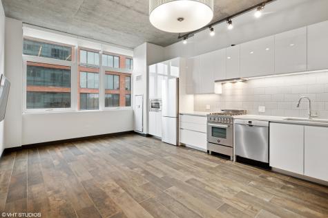 171 North Aberdeen Street Chicago IL 60607